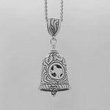 In this video you can see our handcrafted sterling silver Texas Bell Pendant from all sides (360 view). 